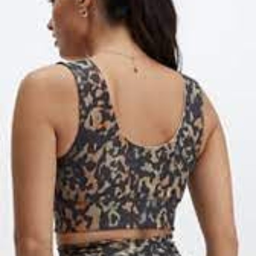 Fabletics Harlow Reversible Medium Impact Sports … - image 3